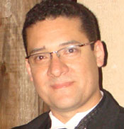 Federico Palacios, Associate